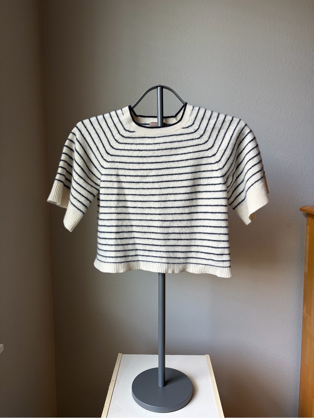 100% Cashmere Lilla P Cream & Navy Striped Short Sleeve Knit Top